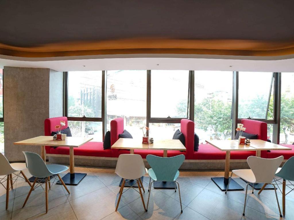 Готель Ibis Chengdu Chunxi Road Shudu Mansion Екстер'єр фото